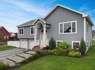 35 Virginia Ln, Bangor, ME 04401