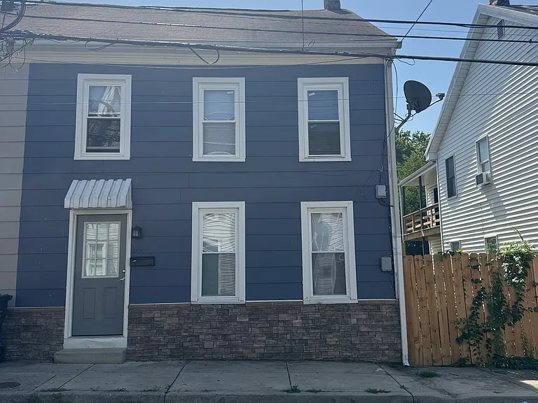58 Elizabeth St #58 — Photo 1