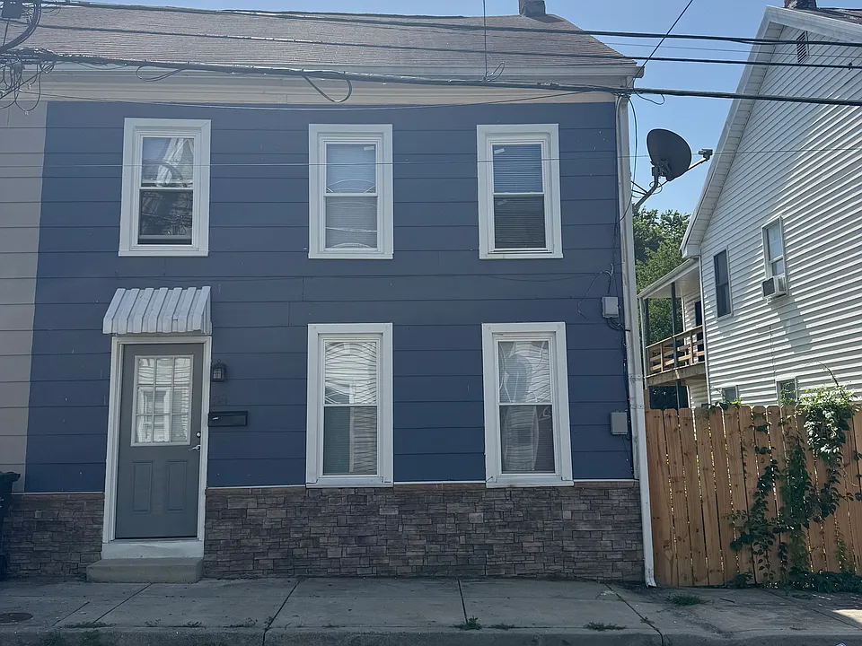 58 Elizabeth St #58