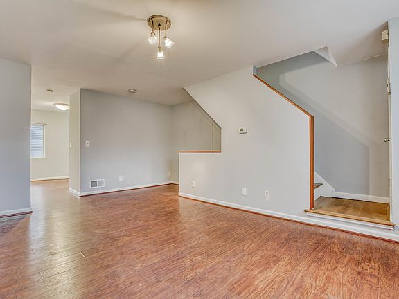 3rd image of 860 Mildred Ave #1
