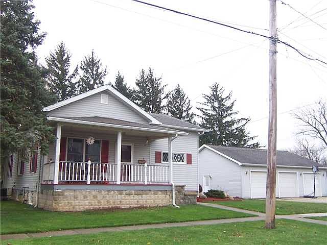 1st image of 209 S Perry St