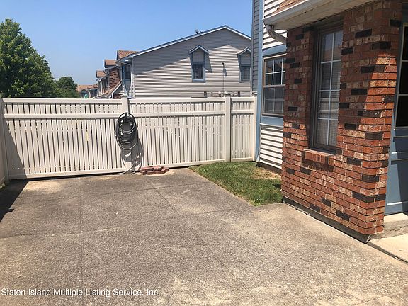 4th image of 46 McDivitt Ave #A