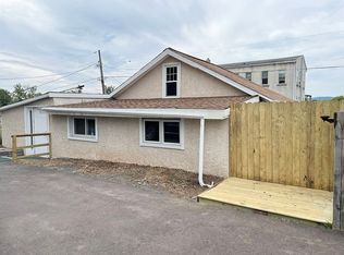 10 Merkel Rd, Gilbertsville, PA 19525