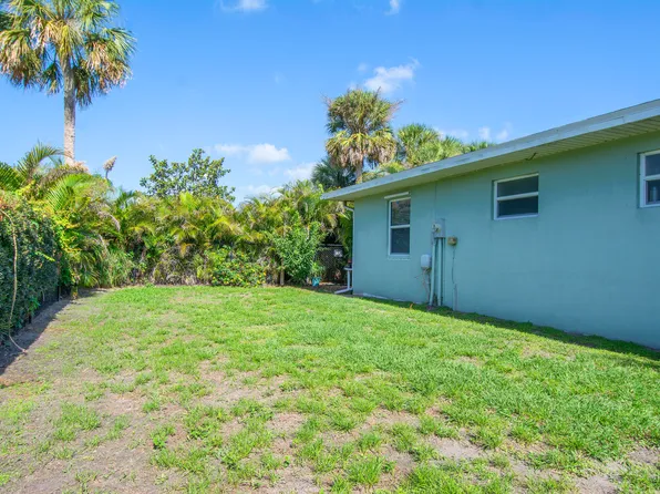 3088 SE Pine Valley Street, Port St Lucie, FL 34952