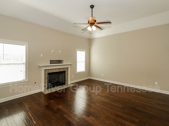 2nd image of 5490 Meadowbriar Trl
