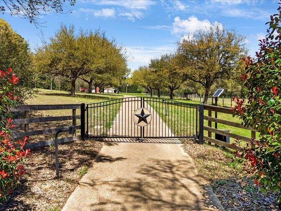 13041 Yarbrough Ln, Troup, TX 75789