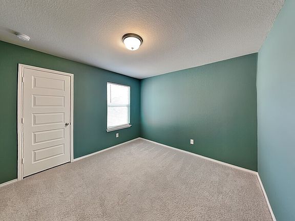 5th image of 10085 Revere Dr