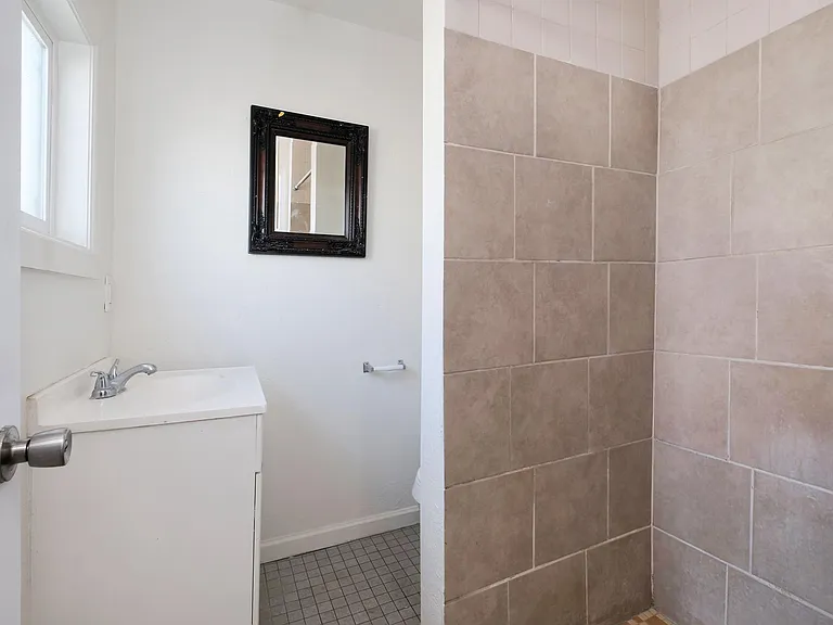 3087 Inez St — Photo 17