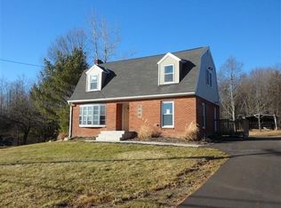 19 Arbutus Rd, Johnson City, NY 13790