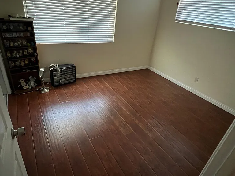 4th bedroom is medium sized.