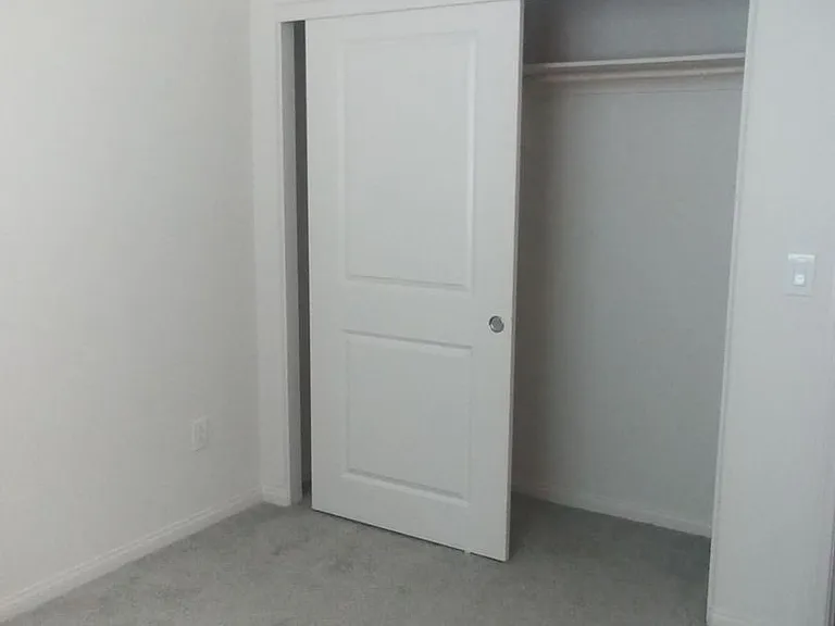 2866 Coral Cascade Ct — Photo 24