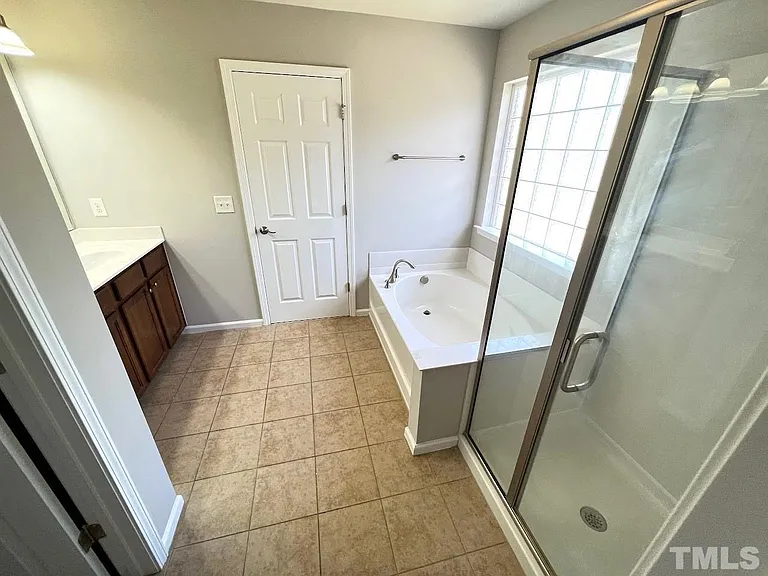 1209 Justice Walk Ave — Photo 17