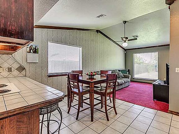 5th image of 12520 Springwood Dr