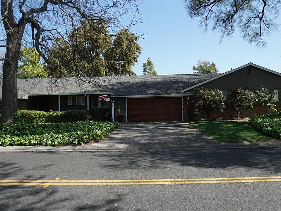 2nd image of 5131 S Land Park Dr