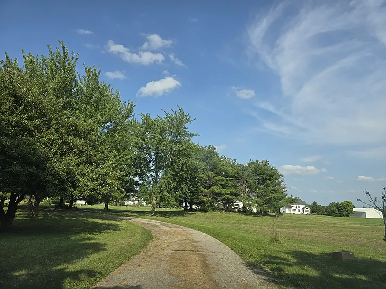 3034 Russell Rd — Photo 23
