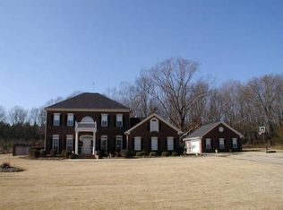 482 Crosby Ln, Columbus, MS 39701