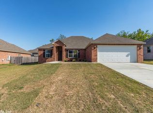 17317 Crooked Oak Dr, North Little Rock, AR 72120