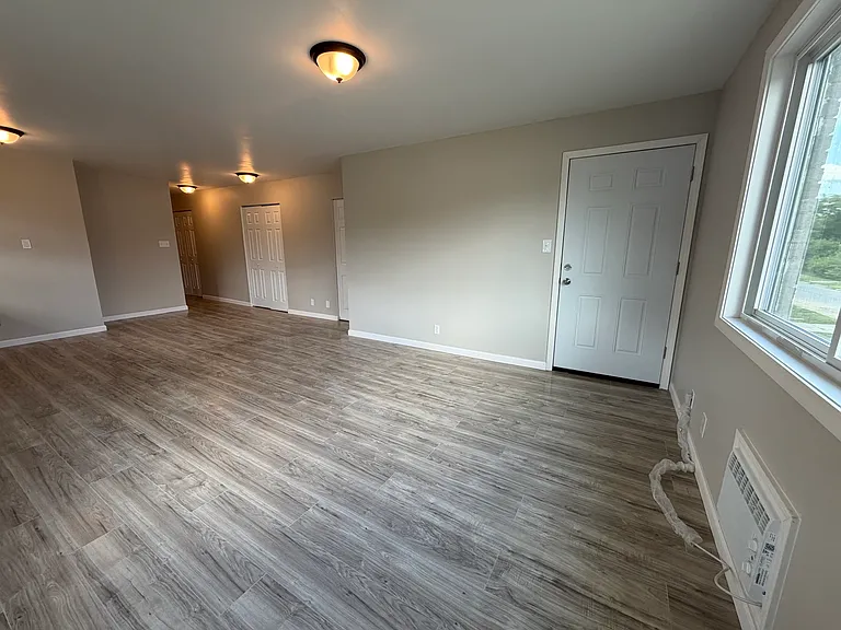 5004 Prescott Ave #1 — Photo 3