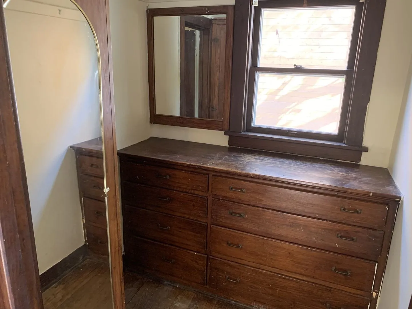 410 W Green St — Photo 2