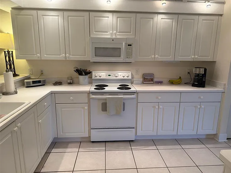 426 Bouchelle Dr #303 — Photo 13