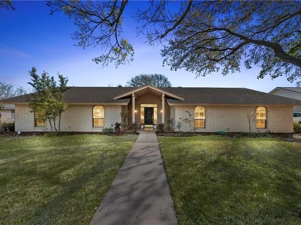 741 Ivy Ann Dr, Woodway, TX 76712