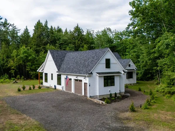 123 Oxbow Lane, Conway, NH 03818