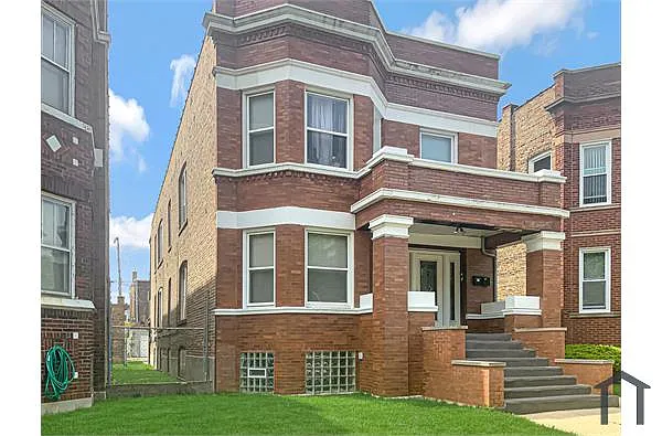 Building Photo - 7930 S Green St #2