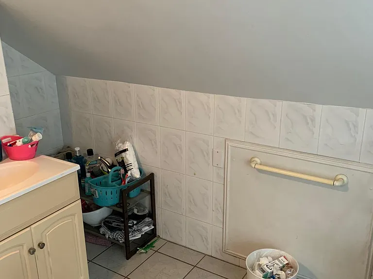 81 Cedar St #1 — Photo 9