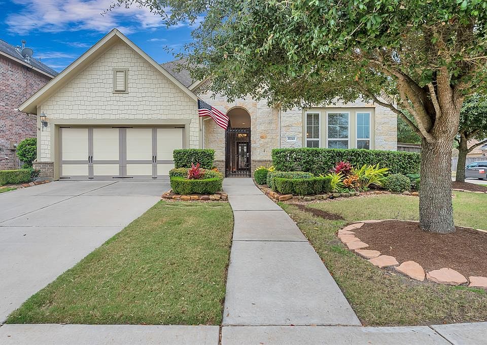 1st image of 27243 Cinco Terrace Dr