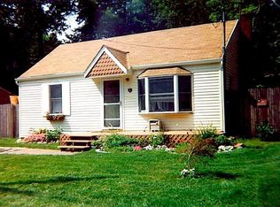 47 Reynolds St, Huntington Station, NY 11746