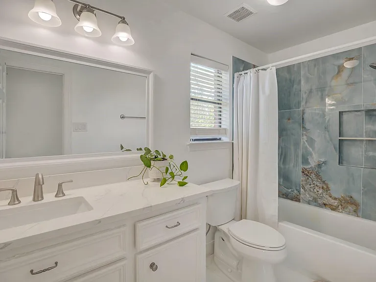 301 Winding Oak Ln S — Photo 27