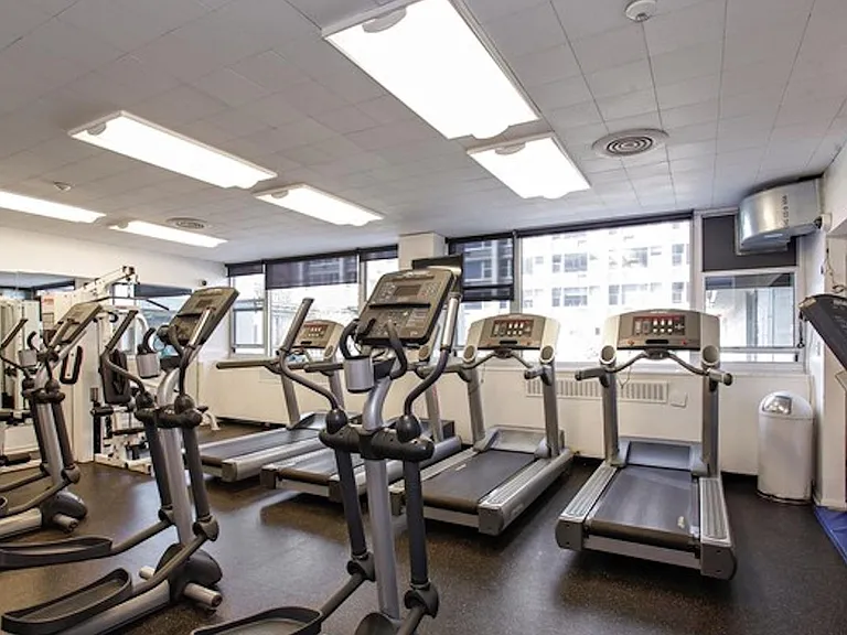 4250 N Marine Dr #1203 — Photo 26