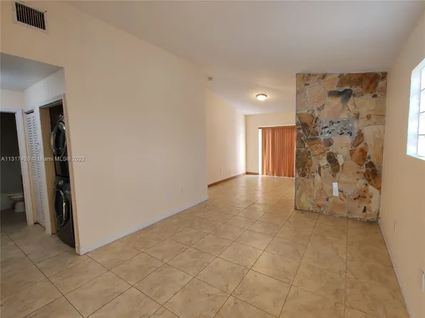 196 NE 13th Ave #30, Homestead, FL 33033