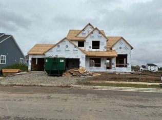 1750 Whalen DRIVE, Oconomowoc, WI