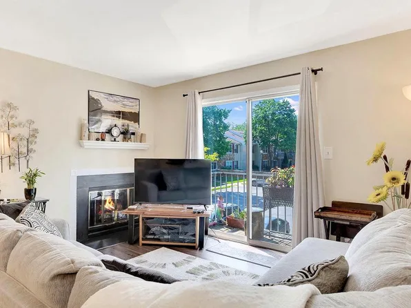25 Coral Tree Ct, Lawrence Township, NJ 08648