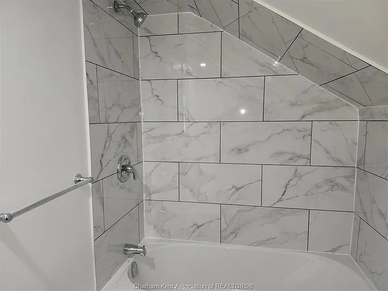 22 Gray St #A — Photo 7