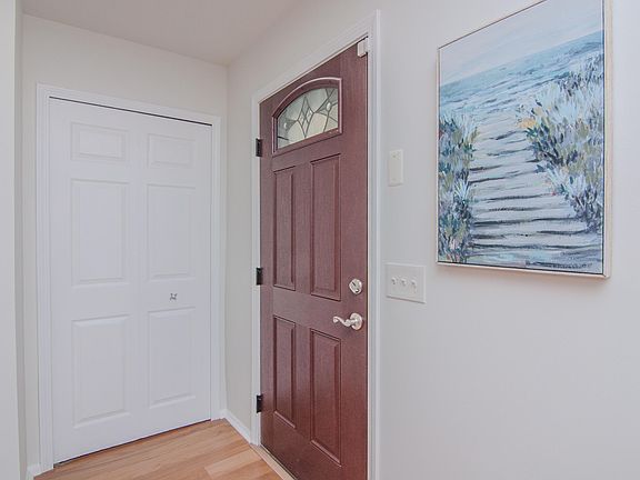4th image of 3044 Turnberry Ln
