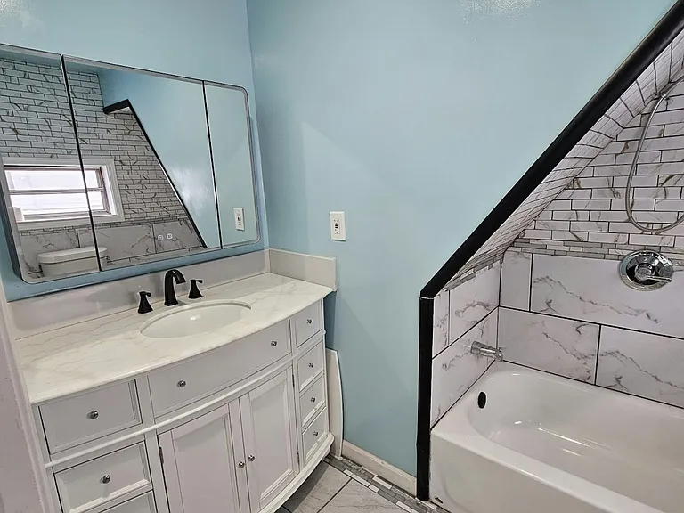 FULL BATH