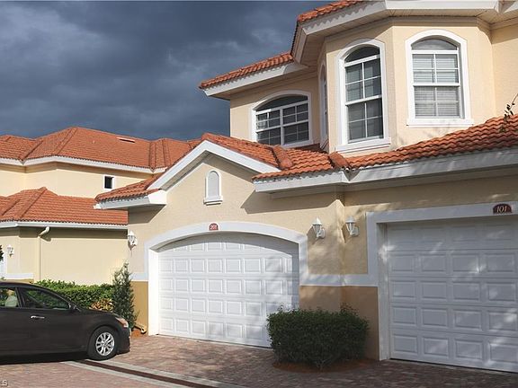 3rd image of 5925 Tarpon Gardens Cir APT 201
