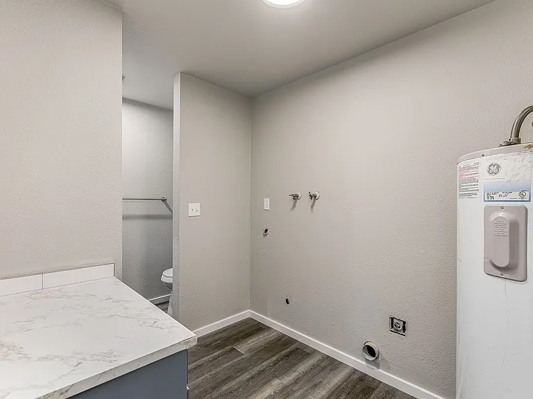 Heritage Manor — Photo 18