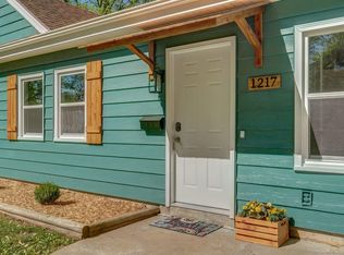 1217 S Willow Ln, Springfield, MO 65804