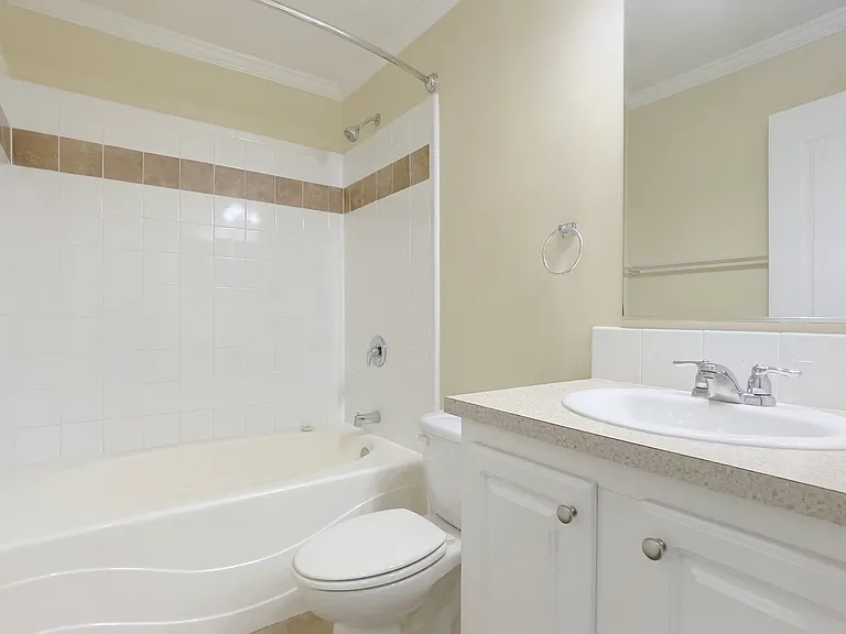 Keys Lake Villas — Photo 14