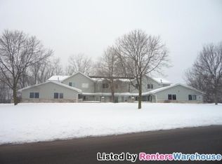 1682 Helena Rd N, Oakdale, MN 55128