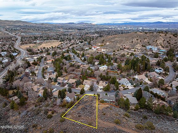 4th image of 3300 Thornhill Dr