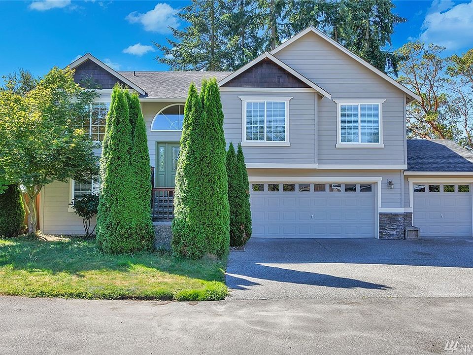 1st image of 5026 194th St SW