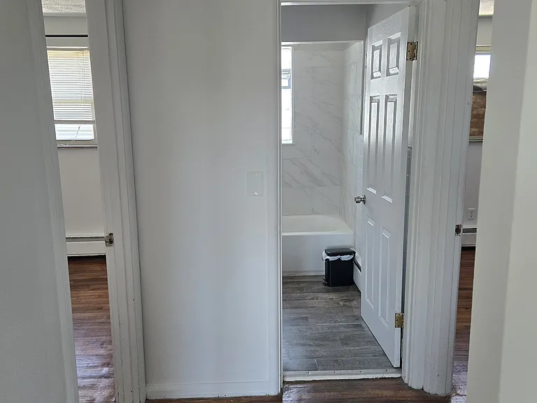 4720 Ridge Ave #4 — Photo 8