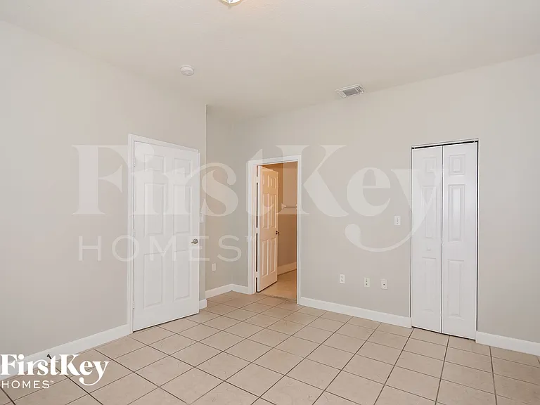 14200 SW 132nd Ave — Photo 10