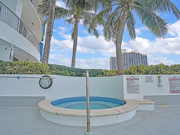 1750 N Bayshore Dr #2206 — Photo 28