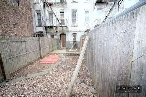 Rented by ZealEstate Group Inc | media 11