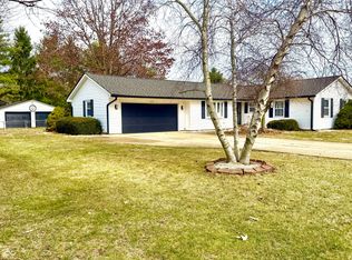 210 W Birch Ln, Alexandria, IN 46001